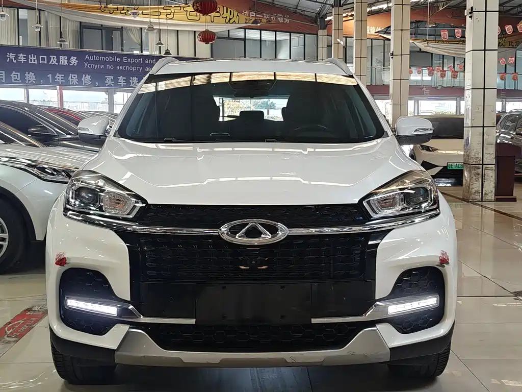 Chery Tiggo 8 — фото 2