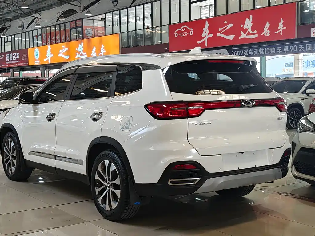 Chery Tiggo 8 — фото 3
