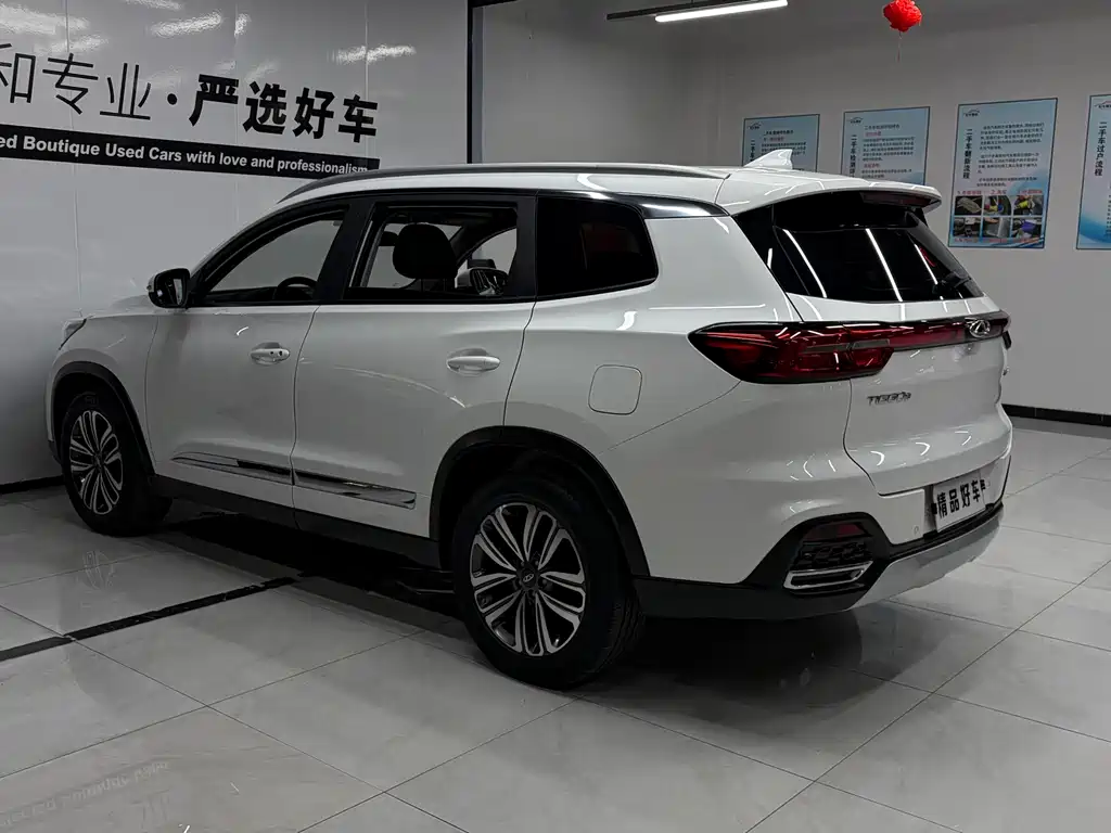 Chery Tiggo 8 — фото 6