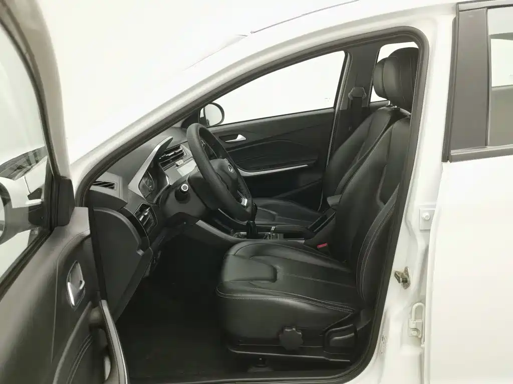Chery Tiggo 3x — фото 10