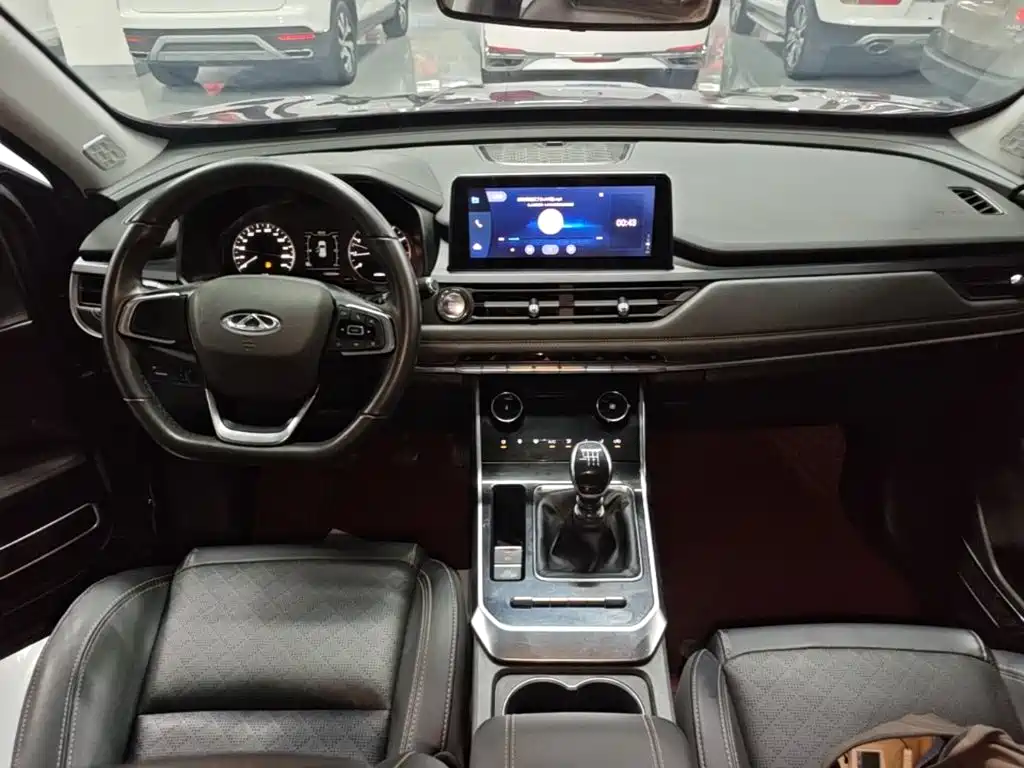 Chery Tiggo 8 — фото 10