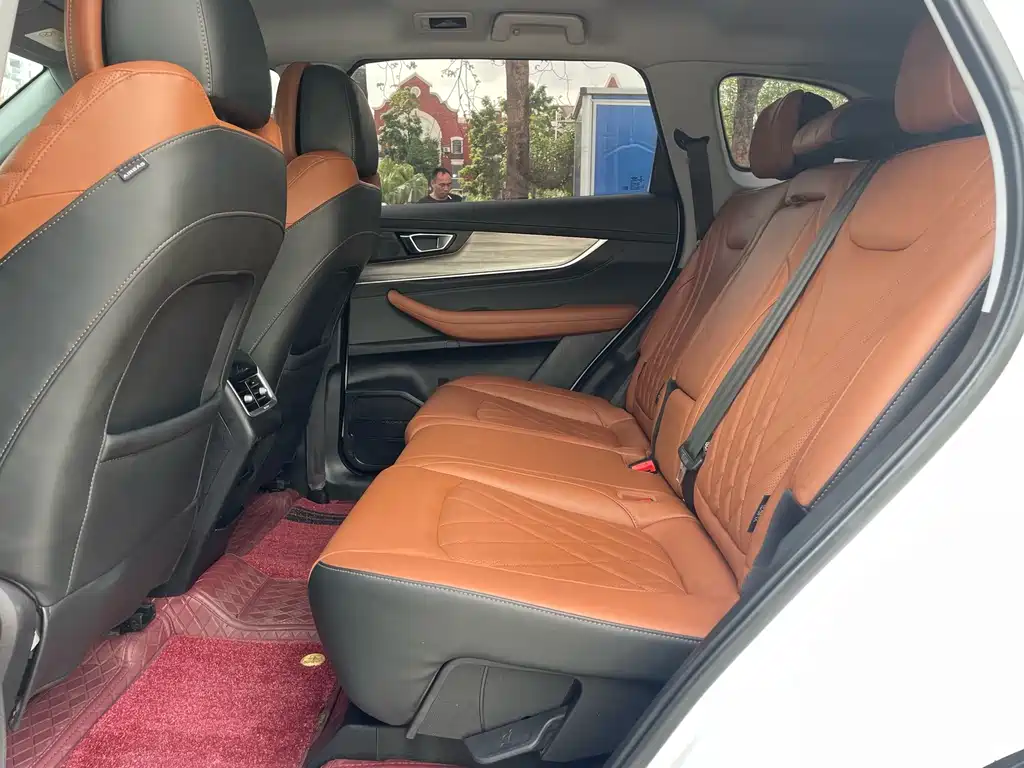 Chery Tiggo 8 PLUS — фото 7