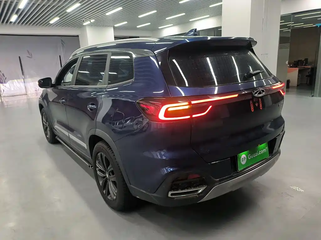 Chery Tiggo 8 — фото 5
