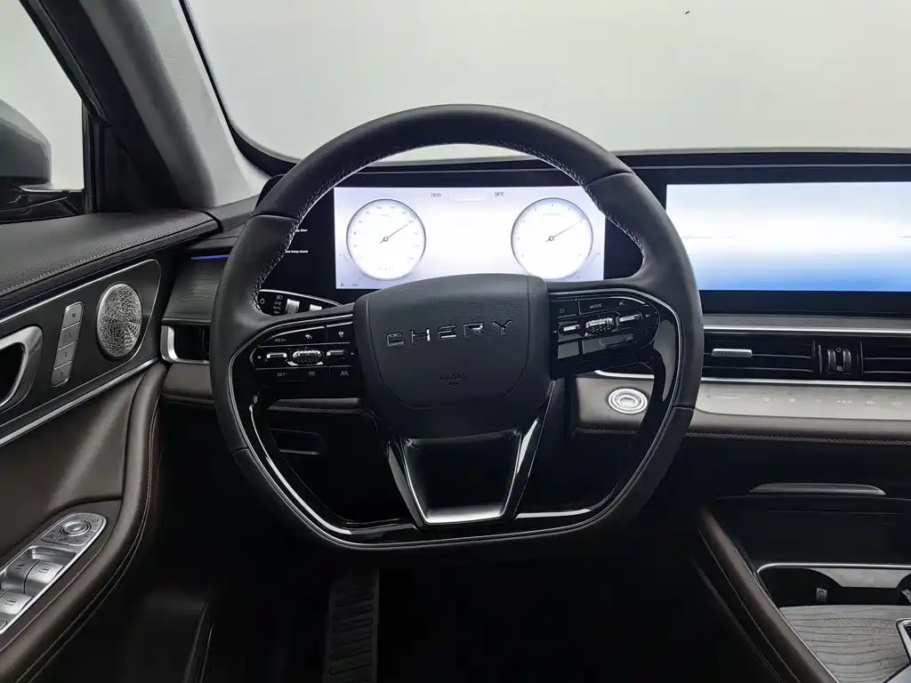 Chery Tiggo 8 PRO — фото 11
