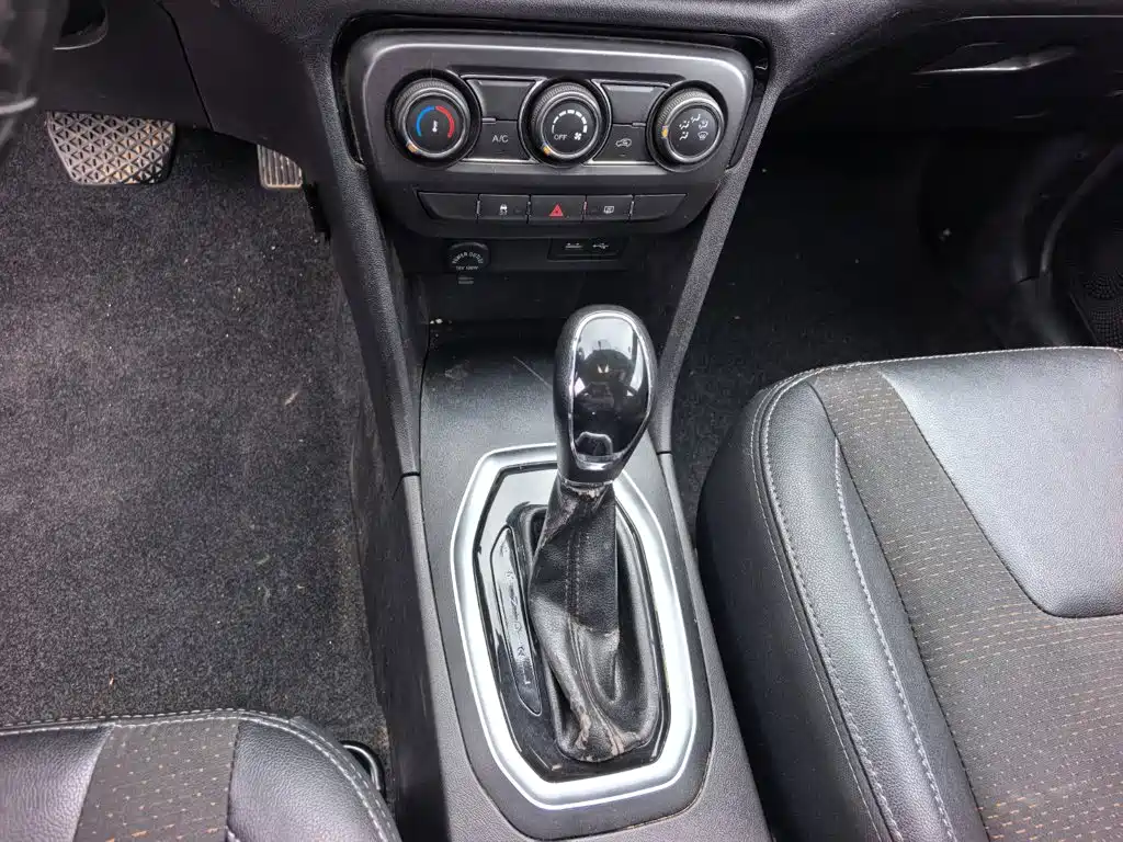 Chery Tiggo 3x — фото 14