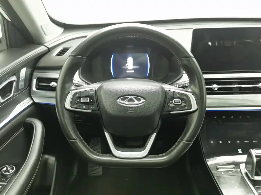 Chery Tiggo 8 — фото 11