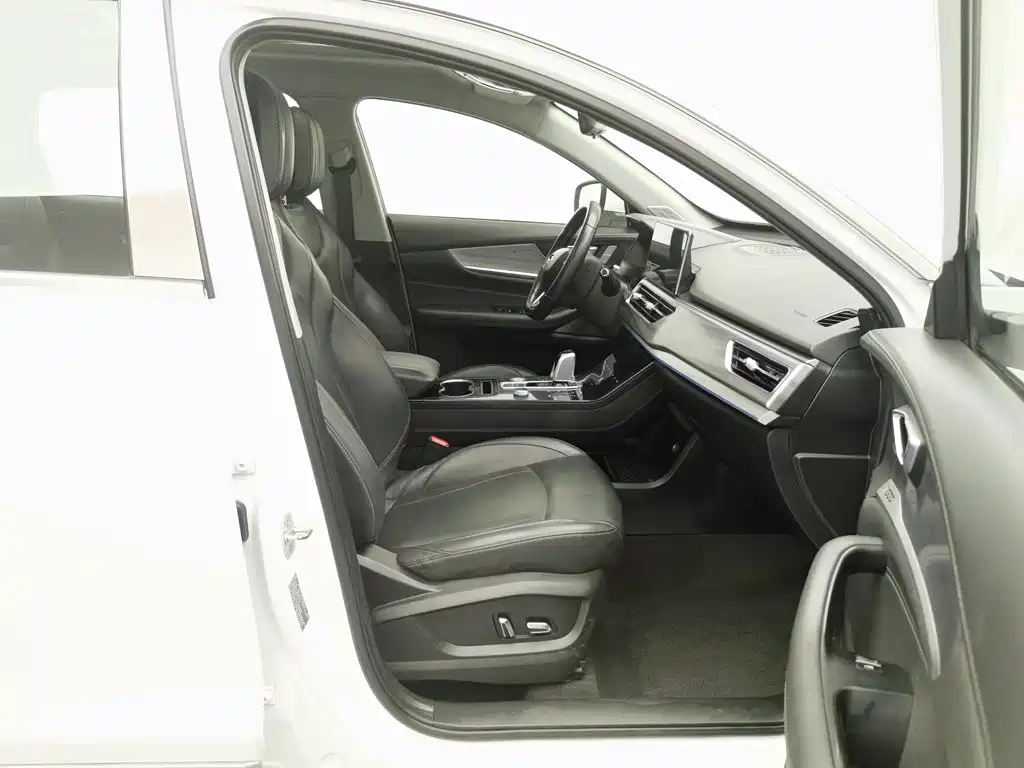 Chery Tiggo 8 — фото 23