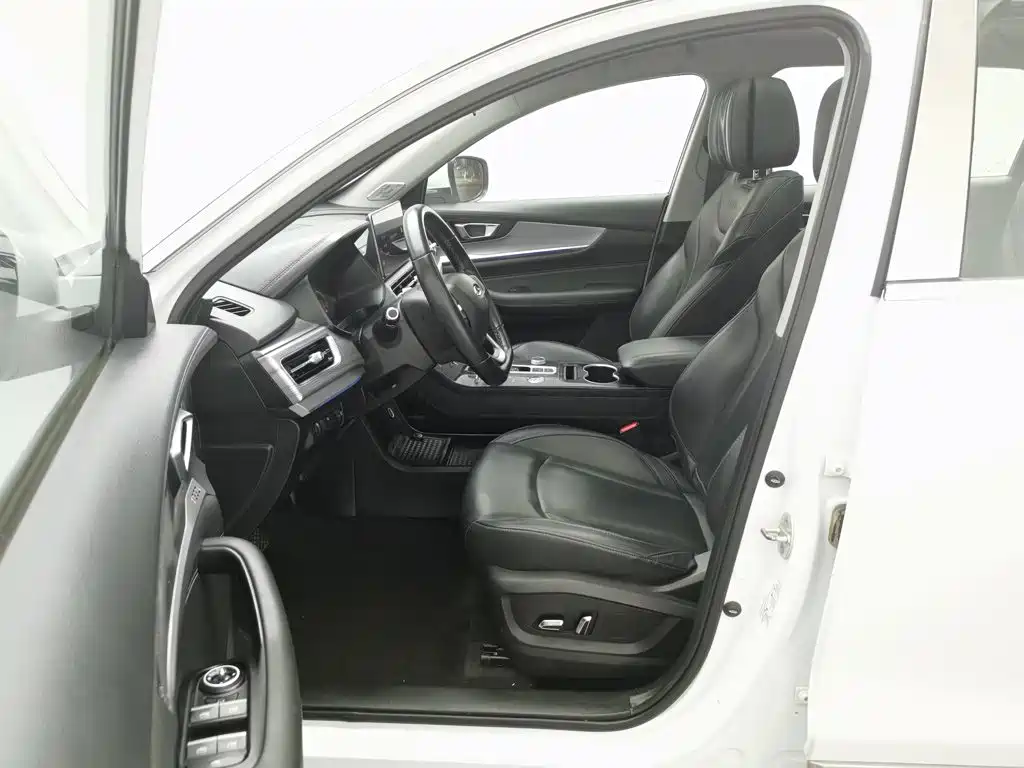 Chery Tiggo 8 — фото 10