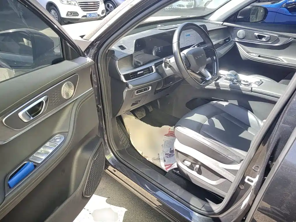 Chery Tiggo 8 PRO NEV — фото 16