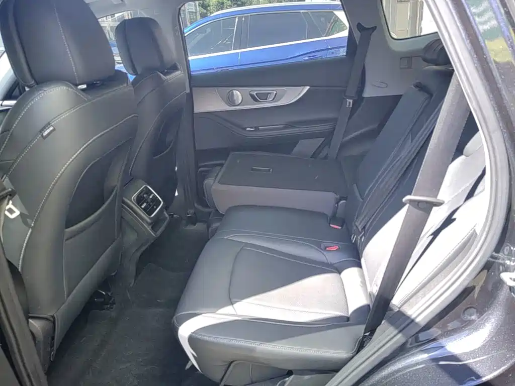 Chery Tiggo 8 PRO NEV — фото 17
