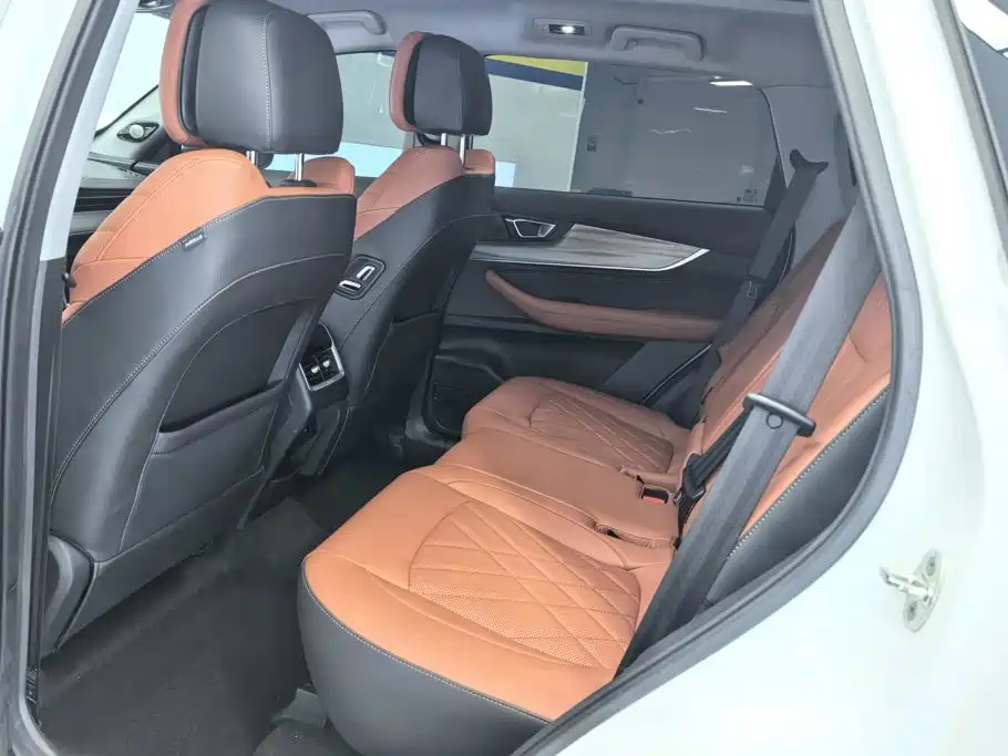 Chery Tiggo 8 PLUS — фото 11