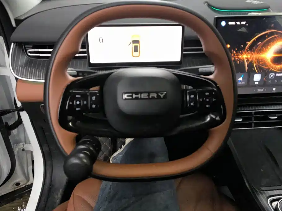 Chery Tiggo 8 — фото 15