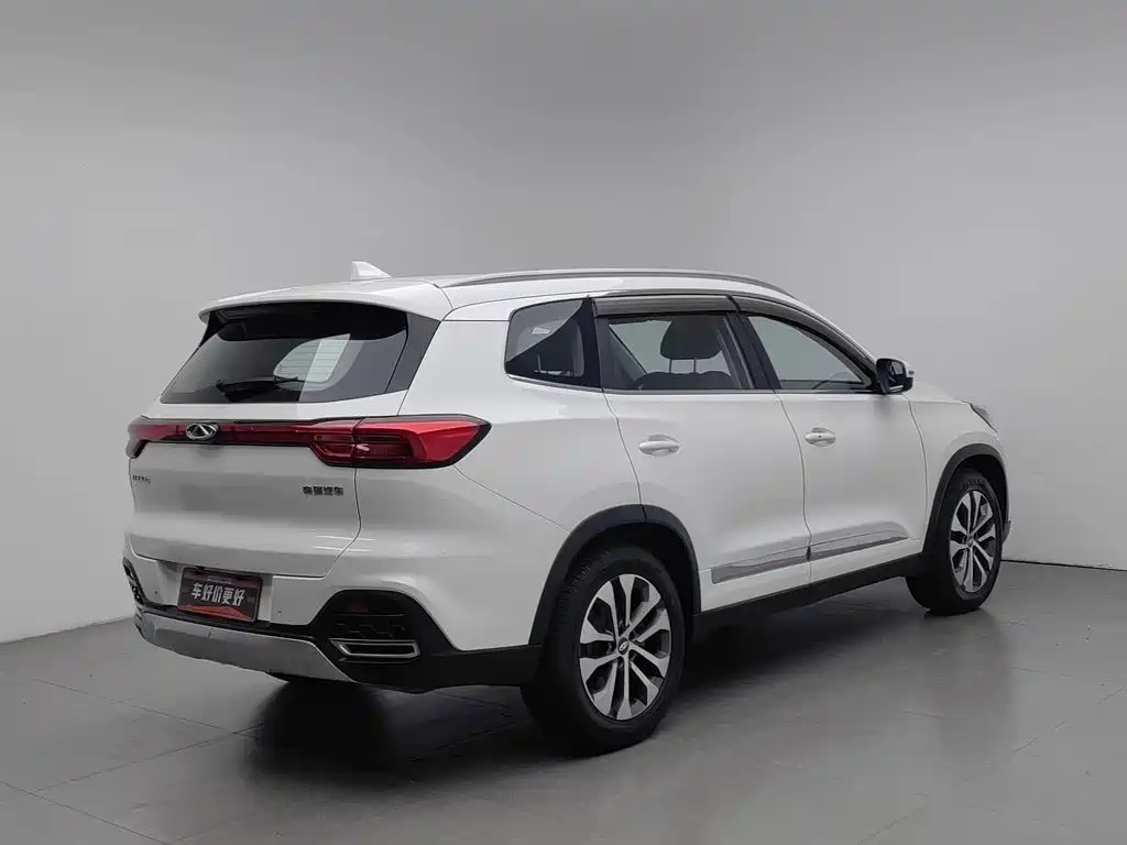 Chery Tiggo 8 — фото 2