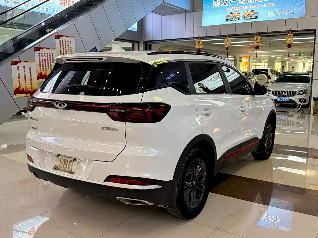 Chery Tiggo 7 — фото 9