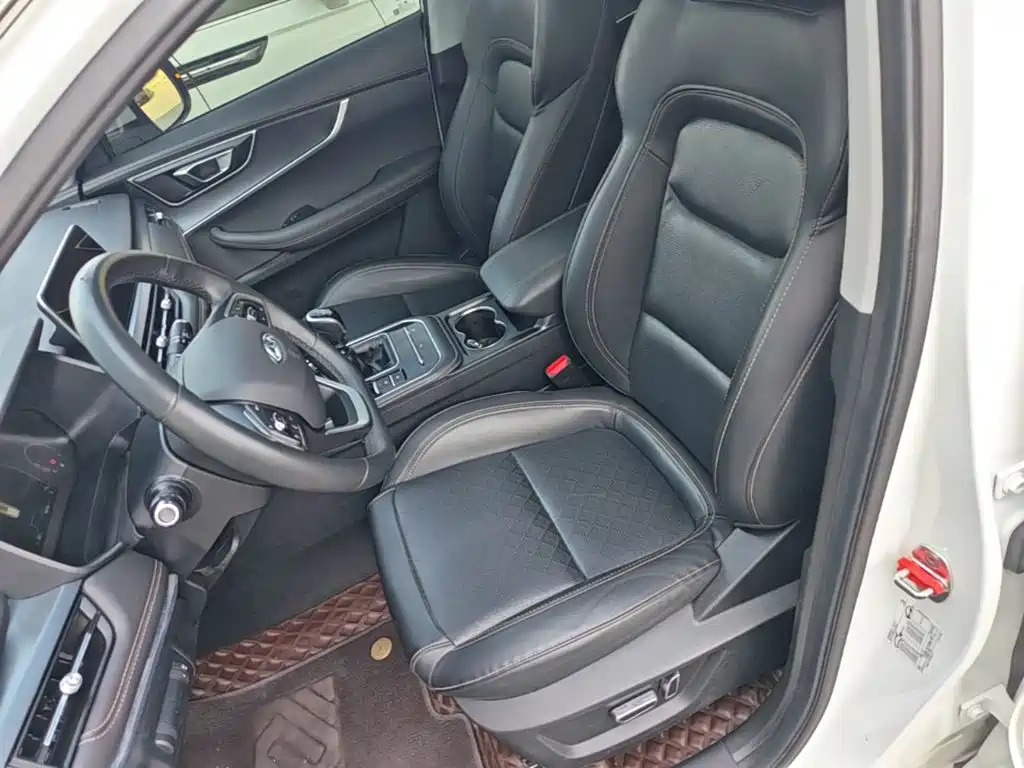 Chery Tiggo 8 — фото 15