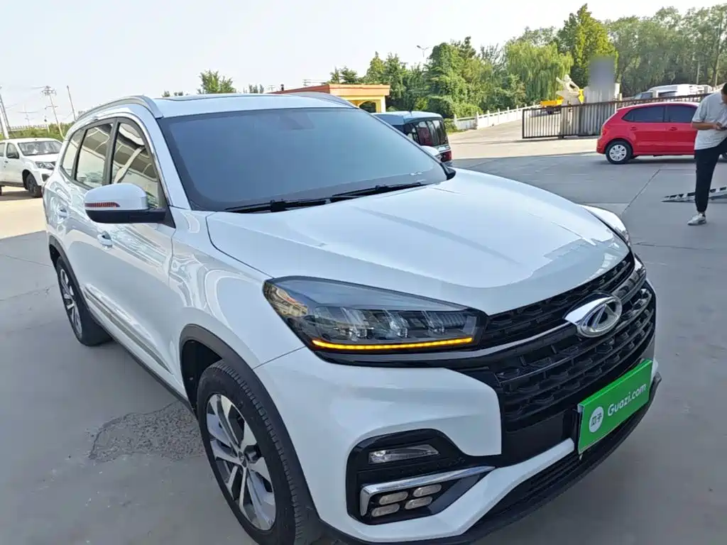 Chery Tiggo 8 — фото 4