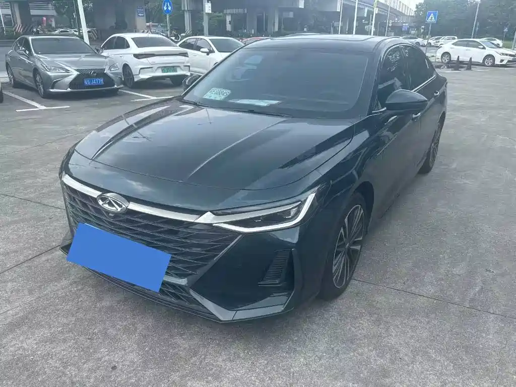 Chery Arrizo 8