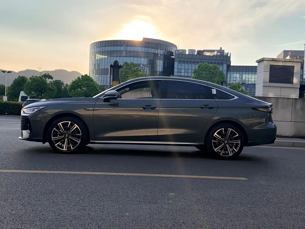 Chery Arrizo 8 PRO — фото 7