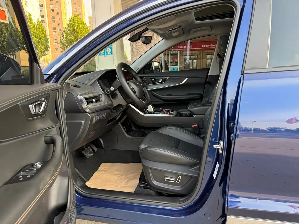 Chery Tiggo 8 — фото 2