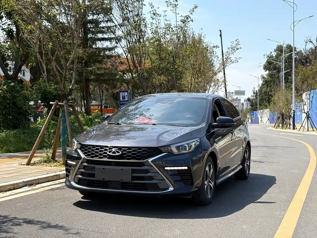 Chery Arrizo 5 PLUS