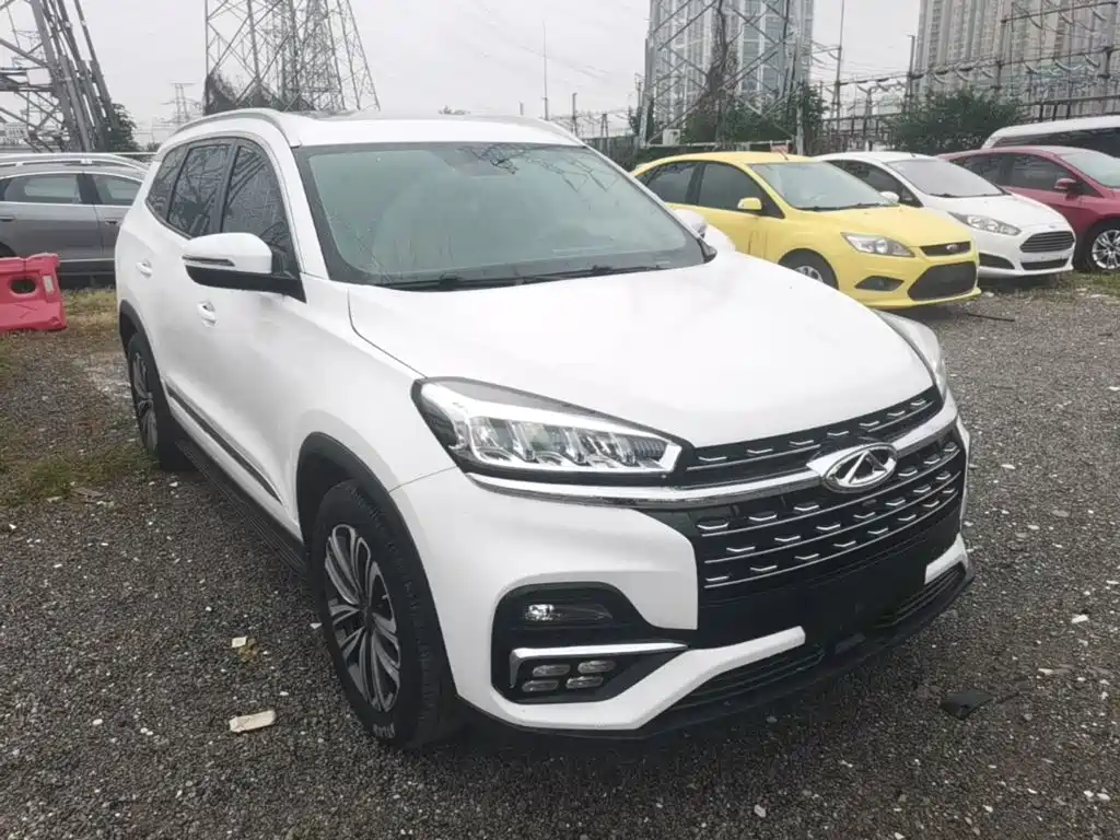 Chery Tiggo 8 — фото 4