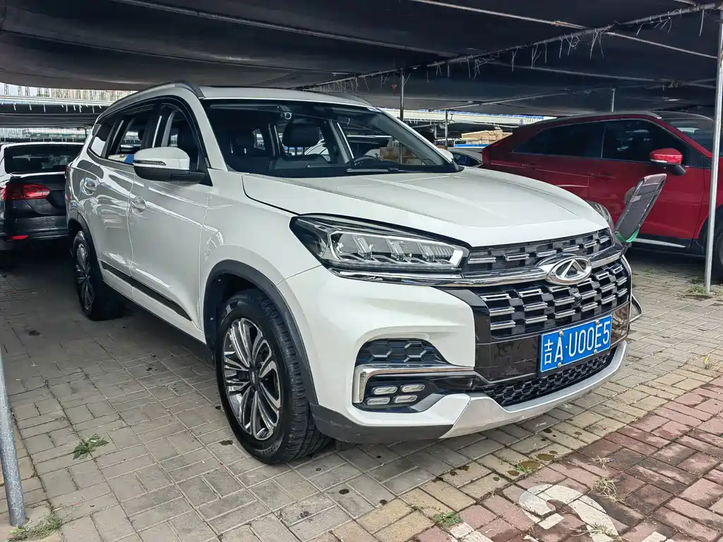 Chery Tiggo 8 — фото 3