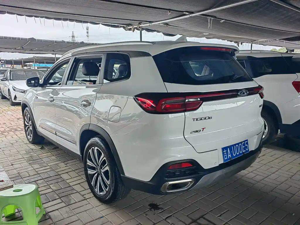 Chery Tiggo 8 — фото 4