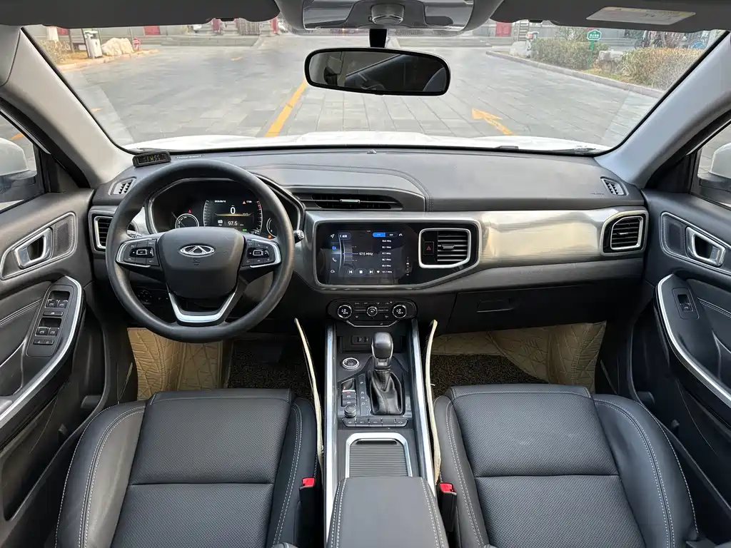 Chery Tiggo 8 — фото 11