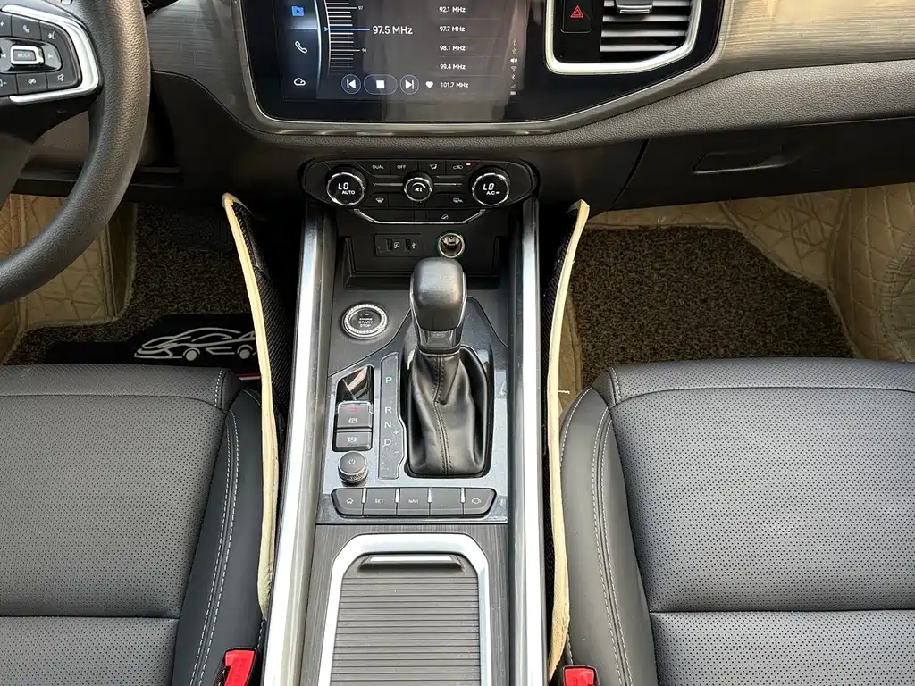 Chery Tiggo 8 — фото 10