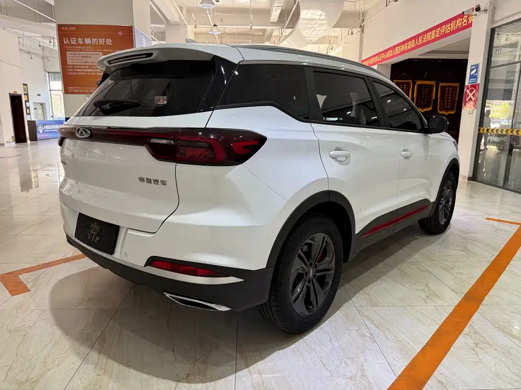 Chery Tiggo 7 — фото 4