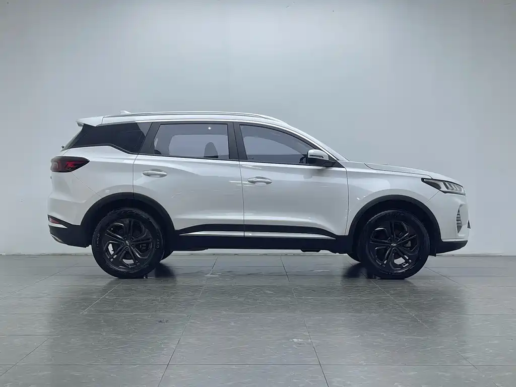 Chery Tiggo 7 — фото 9