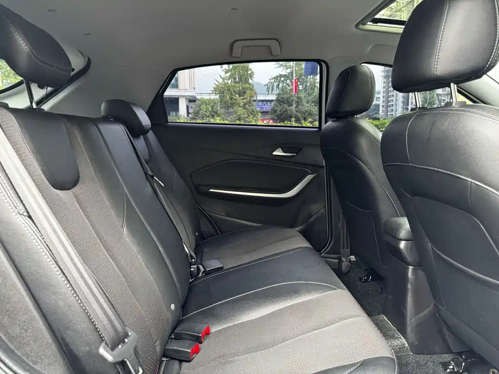 Chery Tiggo 3x — фото 10