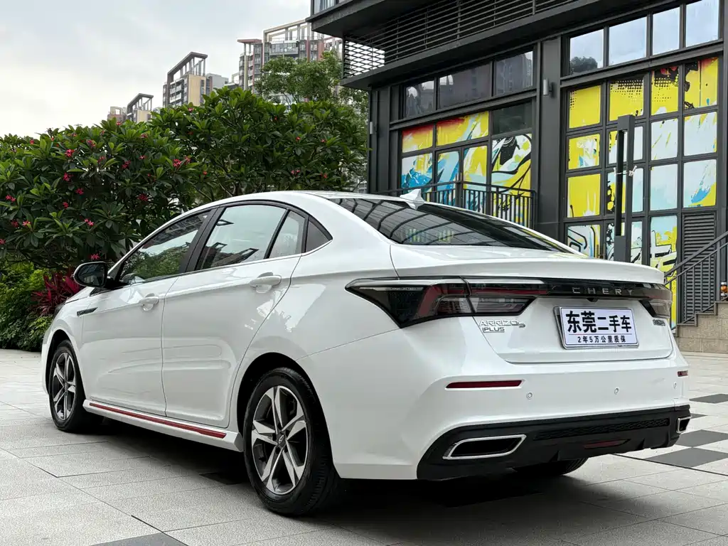 Chery Arrizo 5 PLUS — фото 10