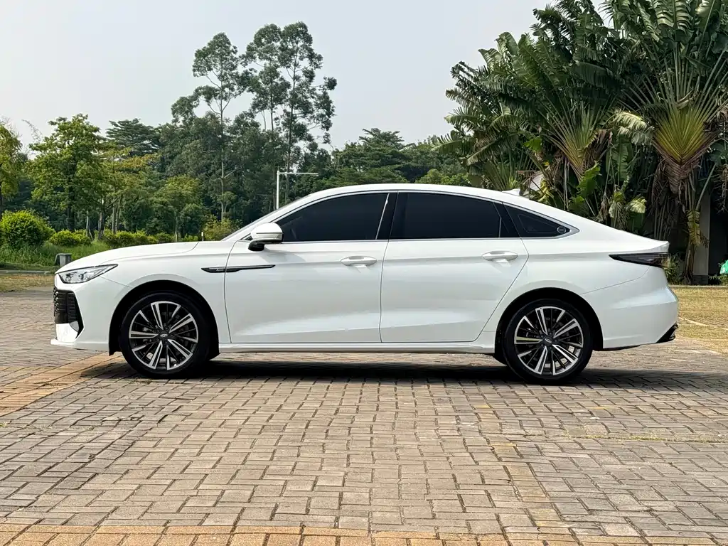 Chery Arrizo 8 PRO — фото 28