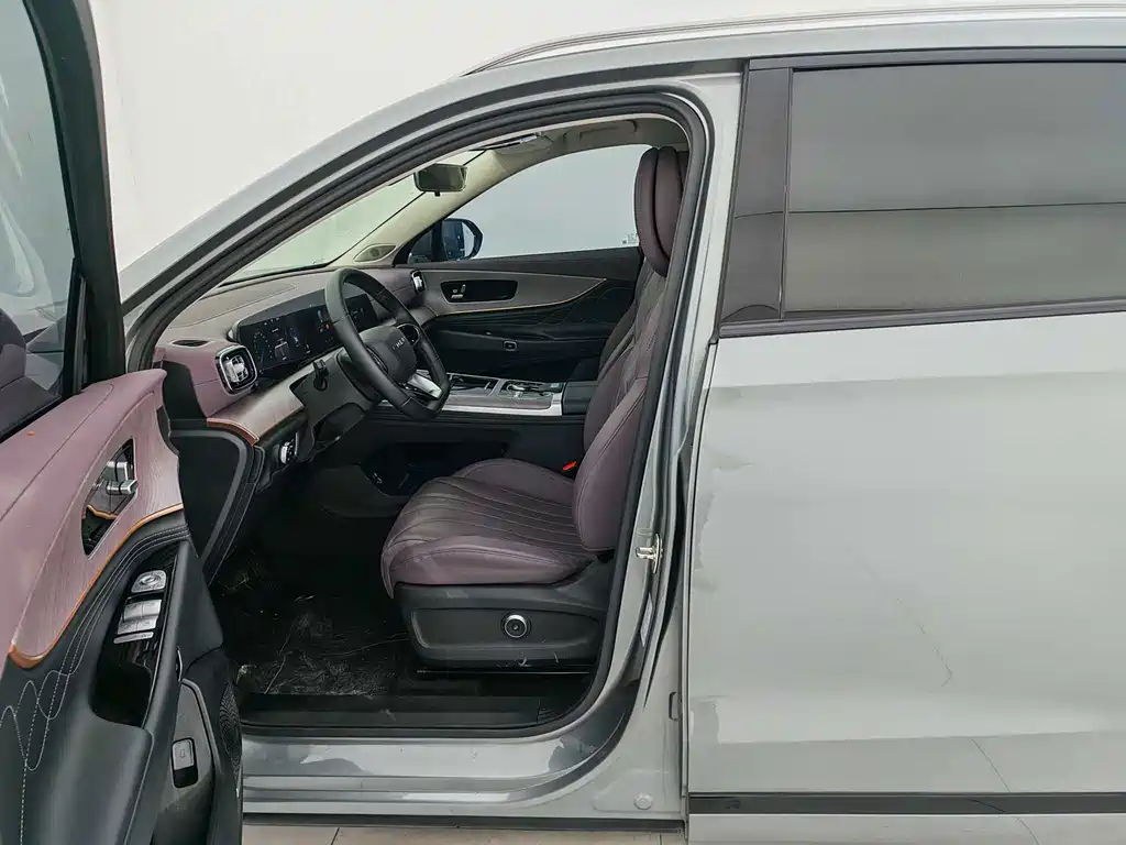 Chery Tiggo 9 C-DM — фото 19
