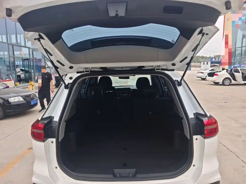 Chery Tiggo 8 — фото 19