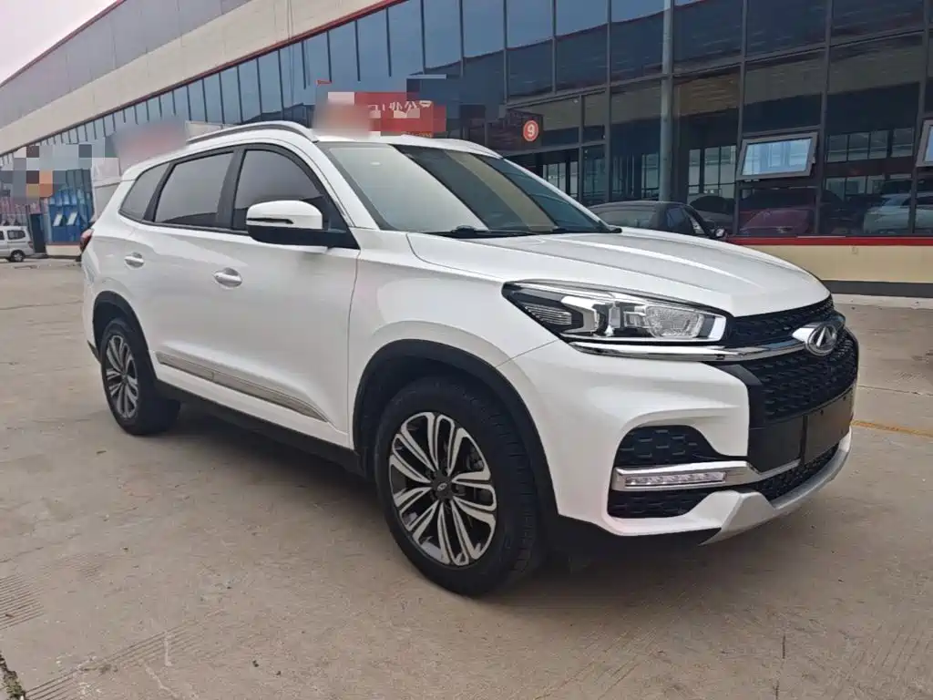 Chery Tiggo 8 — фото 4