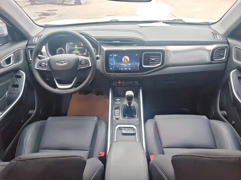 Chery Tiggo 8 — фото 10