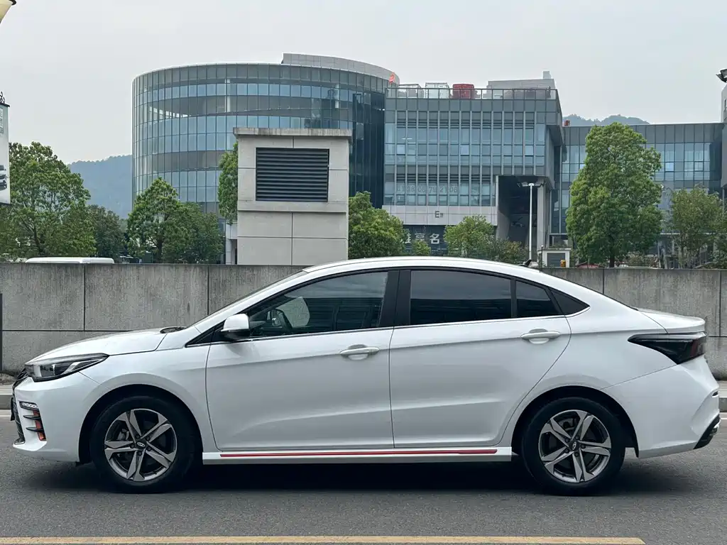 Chery Arrizo 5 PLUS — фото 4