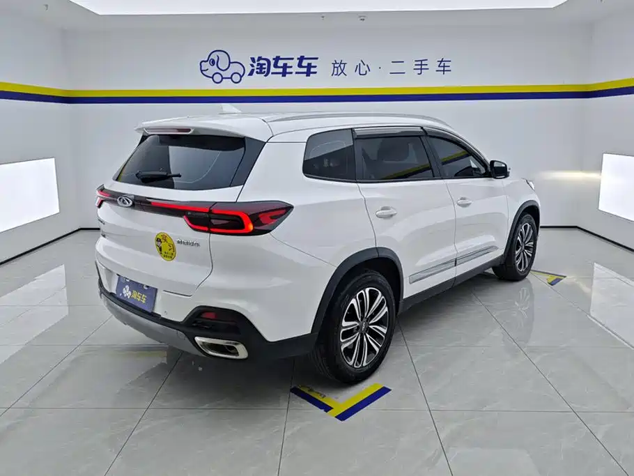Chery Tiggo 8 — фото 3