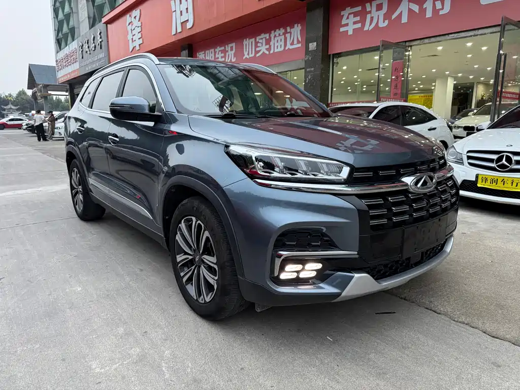 Chery Tiggo 8 — фото 3
