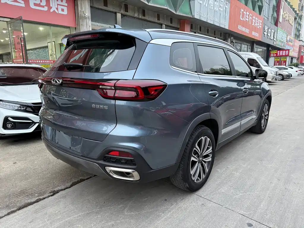 Chery Tiggo 8 — фото 4