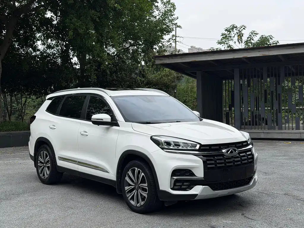Chery Tiggo 8 — фото 3