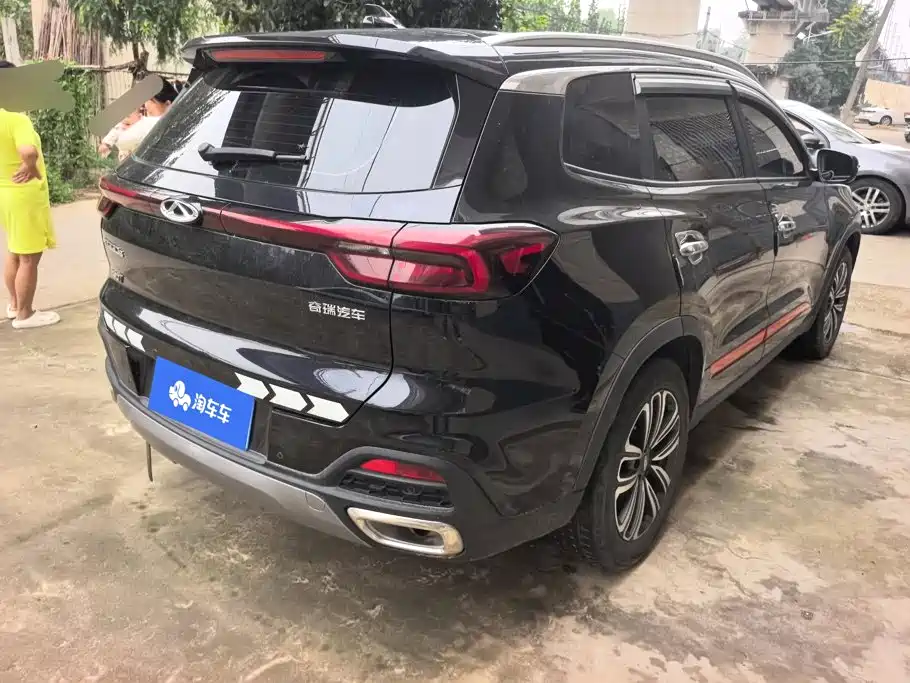 Chery Tiggo 8 — фото 3