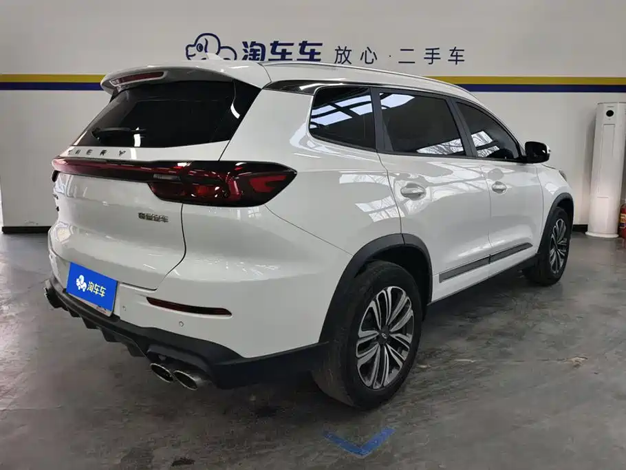 Chery Tiggo 8 — фото 3