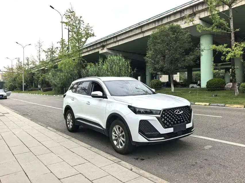 Chery Tiggo 7 — фото 3