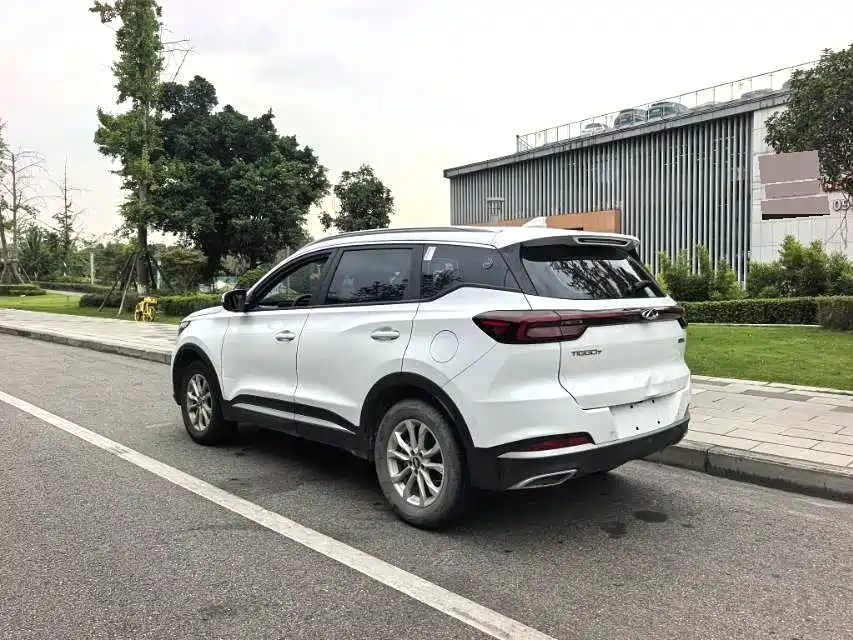 Chery Tiggo 7 — фото 8