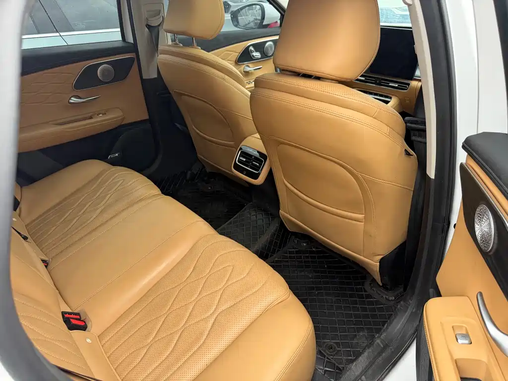 Chery Arrizo 8 PRO — фото 10