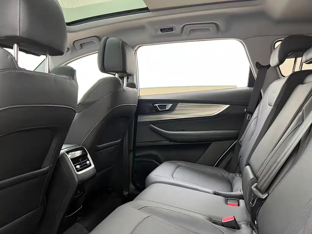 Chery Tiggo 8 PLUS — фото 23