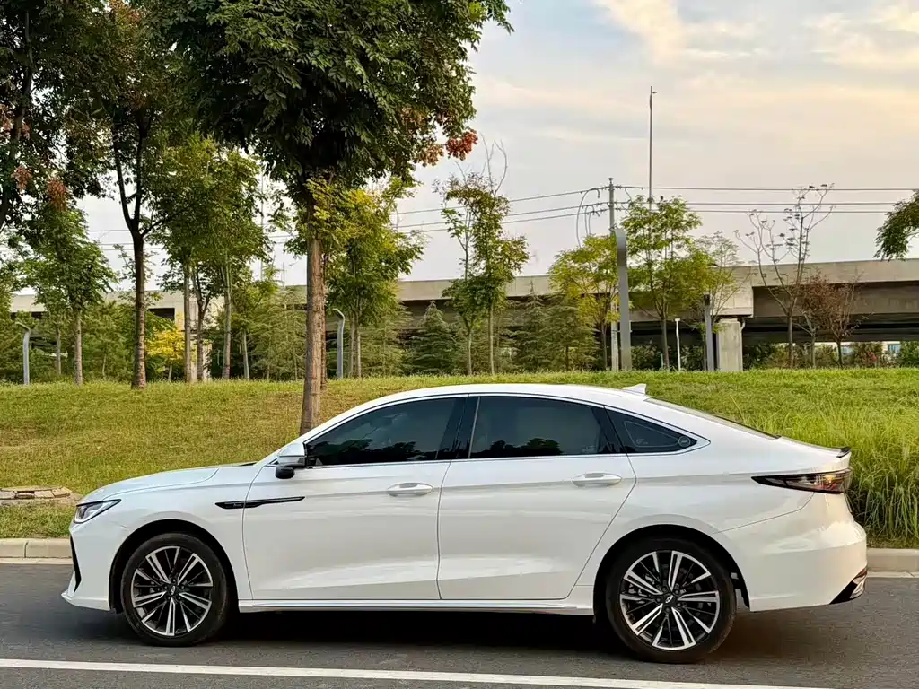 Chery Arrizo 8 PRO — фото 3